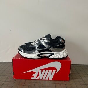 Nike V5 RNR ‘Seaweed Metallic Silver’ Womens